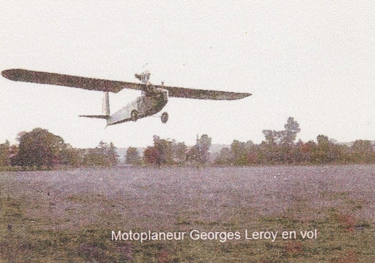 L'Ébroïcien Georges Leroy invente un monomoteur qui vole pour la première fois au meeting aérien d'Évreux en 1934