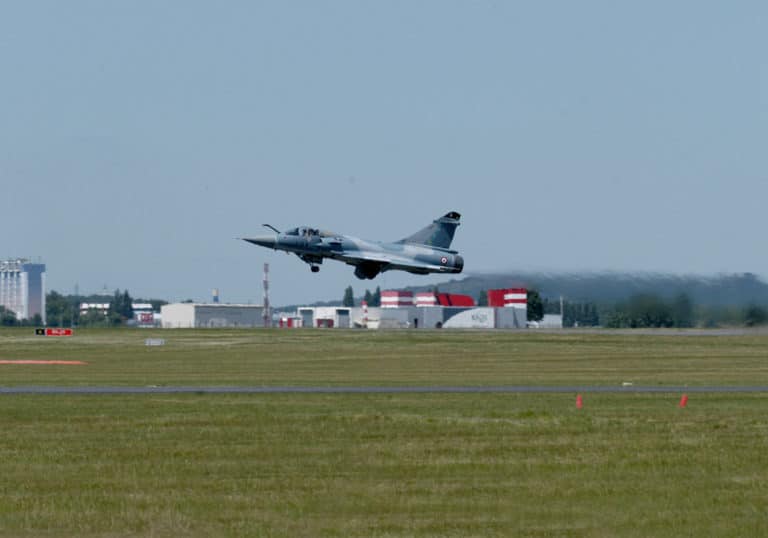 Dassault Mirage 2000 C venant régulièrement sur la base aérienne 105 dans le cadre de la défense opérationnelle du territoire