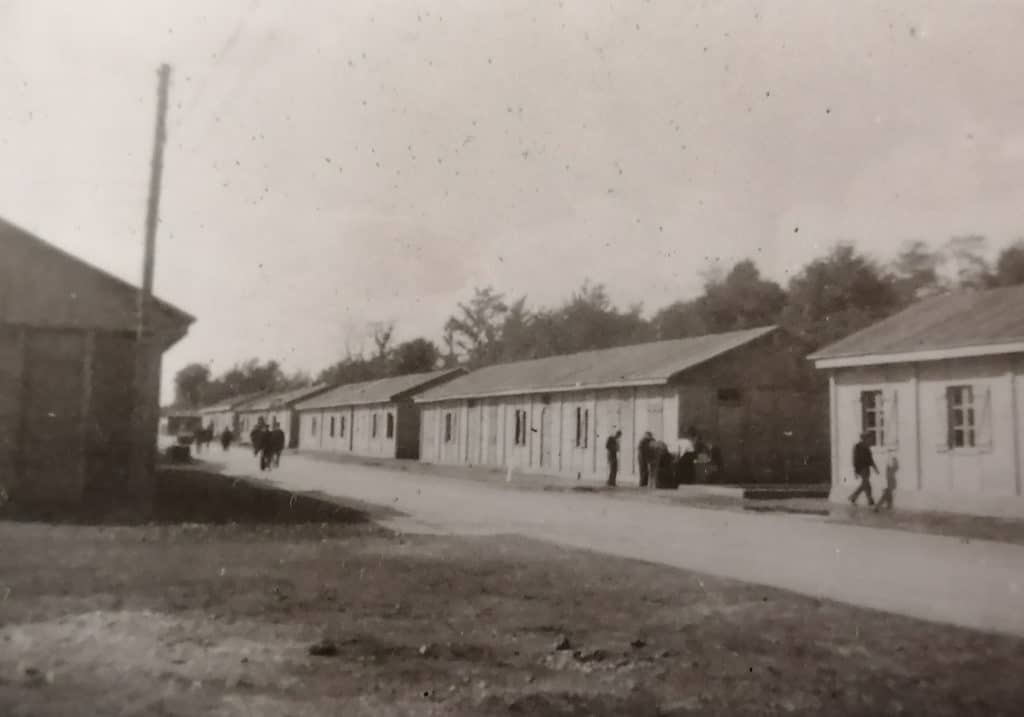 Les « baraques », logements de la base d'Évreux en 1944-1945